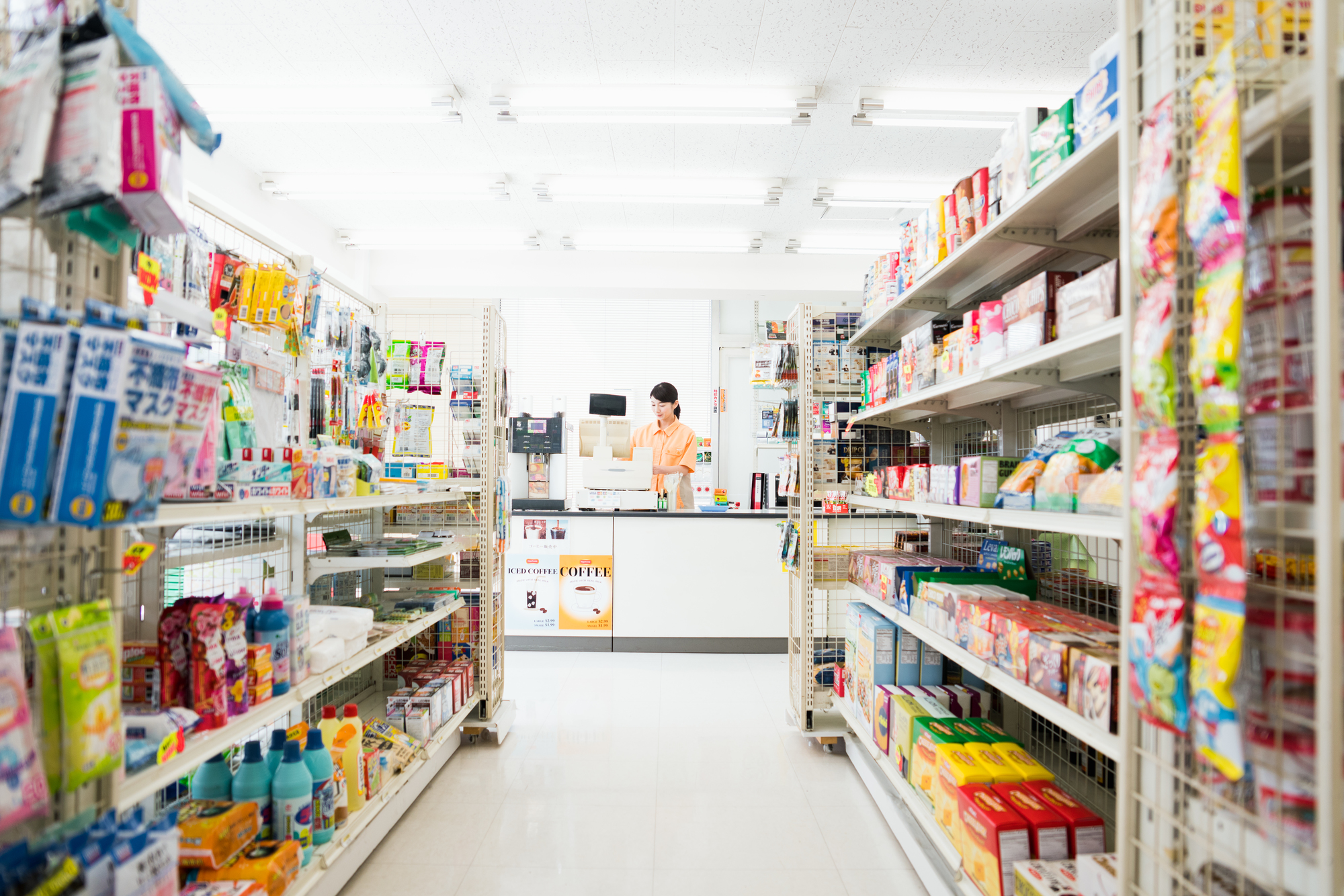 写真：コンビニ店内